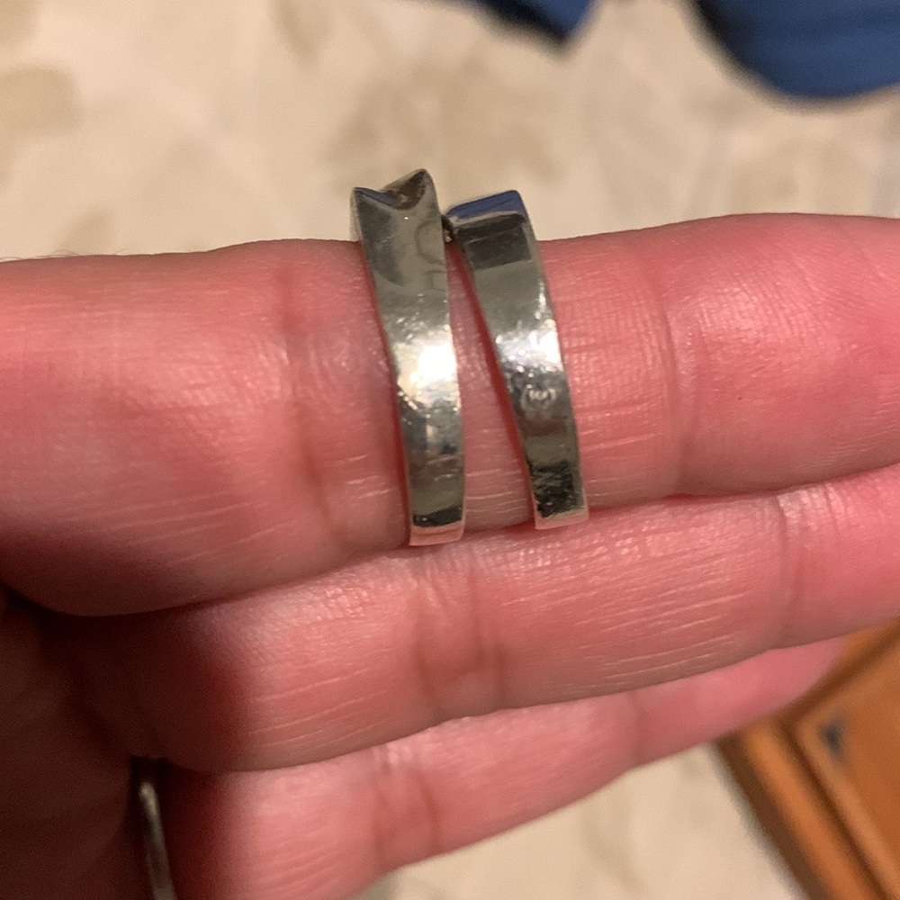 Ring - Picture 4 of 4